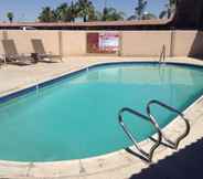 Swimming Pool 2 Americas Best Value Inn & Suites El Centro