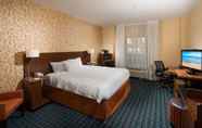 ห้องนอน 2 Fairfield Inn & Suites Charleston North/Ashley Phosphate