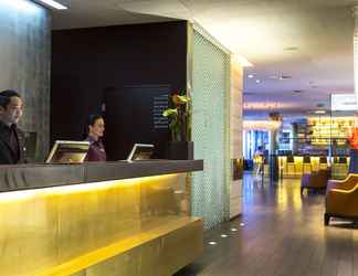 Lobby 2 Radisson Blu Media Harbour Hotel, Düsseldorf