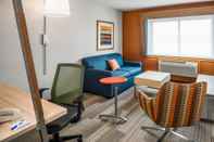 Common Space Holiday Inn Express & Suites Halifax - Bedford, an IHG Hotel