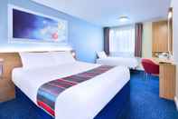 Bedroom Travelodge London City Airport