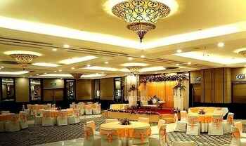 Lobby 4 Fortune Select Global Gurgaon