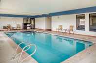 Swimming Pool Comfort Inn Sterling