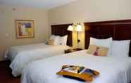 Bedroom 3 Hampton Inn By Hilton Napanee
