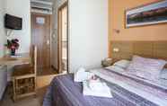Bedroom 6 INTER Puerta del Sol Pension
