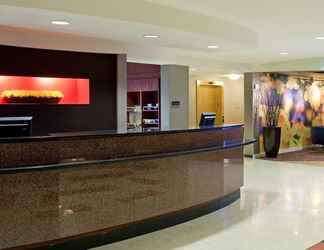 Lobby 2 Courtyard by Marriott Philadelphia Valley Forge/Collegeville