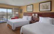 Bedroom 6 Courtyard by Marriott West Orange