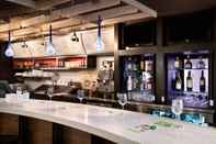 Bar, Cafe and Lounge Courtyard by Marriott West Orange