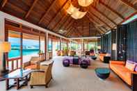 Lobi Sheraton Maldives Full Moon Resort & Spa