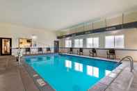 Swimming Pool Comfort Inn & Suites Ponca City near Marland Mansion