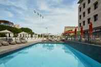 Kolam Renang New Hotel of Marseille