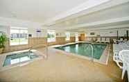 Hồ bơi 5 Best Western Penn-Ohio Inn & Suites