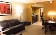 Ruang Umum 3 Embassy Suites by Hilton Laredo