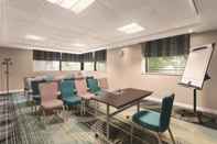 Dewan Majlis Ramada Hotel & Suites by Wyndham Coventry