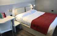 Kamar Tidur 6 Bis Hotel Varese