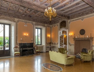 Lobby 2 Villa Porro Pirelli