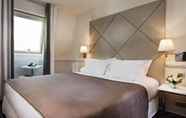 Bilik Tidur 4 Hotel Longchamp Elysees
