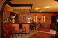 Bar, Cafe and Lounge Villa Mandarine