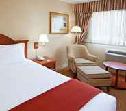 Kamar Tidur 3 Five Towns Inn - JFK Airport