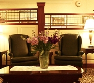 Lobby 2 Brandywine River Hotel