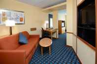 พื้นที่สาธารณะ Fairfield Inn & Suites by Marriott Roanoke Hollins/I-81
