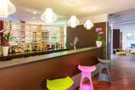 Quầy bar, cafe và phòng lounge ibis Styles Bethune Bruay