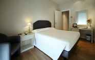 Bedroom 4 National Hotel