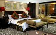 Bilik Tidur 3 Royal Mediterranean Hotel