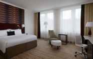 Kamar Tidur 4 Cologne Marriott Hotel