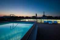 Swimming Pool NH Alicante