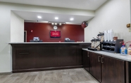 ล็อบบี้ 5 Red Roof Inn & Suites Carrollton, GA–West Georgia