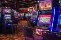 Entertainment Facility Deerfoot Inn & Casino