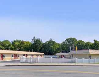 Exterior 2 Americas Best Value Inn Port Jefferson Station Long Island