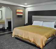 Bedroom 7 Downtown Suites Dallas