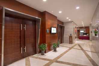 Lobby 4 Holiday Inn Shanghai Hongqiao Central, an IHG Hotel