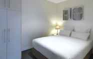 Bedroom 7 Oaks Melbourne on Collins Suites
