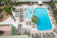 Swimming Pool Hotel LIVVO Anamar Suites