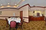 Functional Hall Comfort Suites Twinsburg