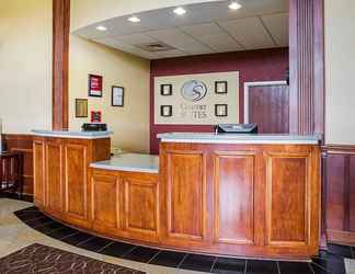 Lobby 2 Comfort Suites Twinsburg