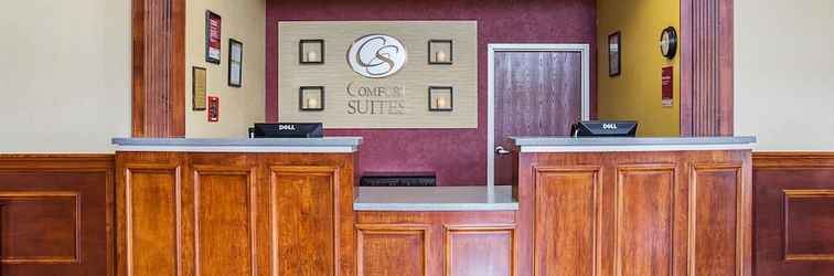 Lobby Comfort Suites Twinsburg