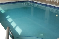 Swimming Pool Comfort Suites Twinsburg