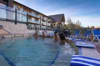 Hồ bơi Summerland Waterfront Resort & Spa