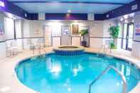 Swimming Pool Best Western Plus Richmond Hill Inn