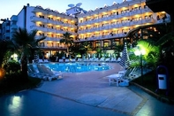 Swimming Pool Club Hotel Pineta - All Inclusive