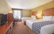 Bedroom 5 La Quinta Inn & Suites by Wyndham Bentonville