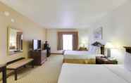 Bedroom 5 Country Inn & Suites by Radisson, Tampa RJ Stadium