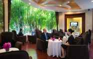 Bar, Cafe and Lounge 5 Best Western Premier Ocean Hotel