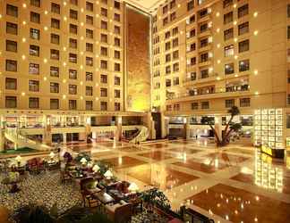 Lobi 2 Guilin Lijiang Waterfall Hotel