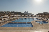Hồ bơi Marinaterra Hotel & Spa