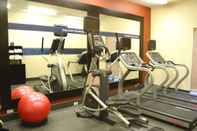 Fitness Center Hampton Inn & Suites Redding